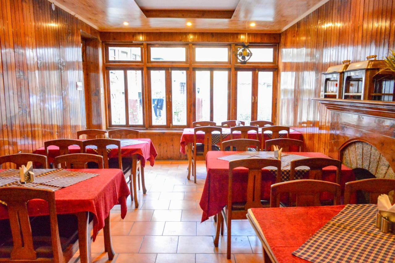 Hotel Pine Grove-Mall Road Manāli Dış mekan fotoğraf