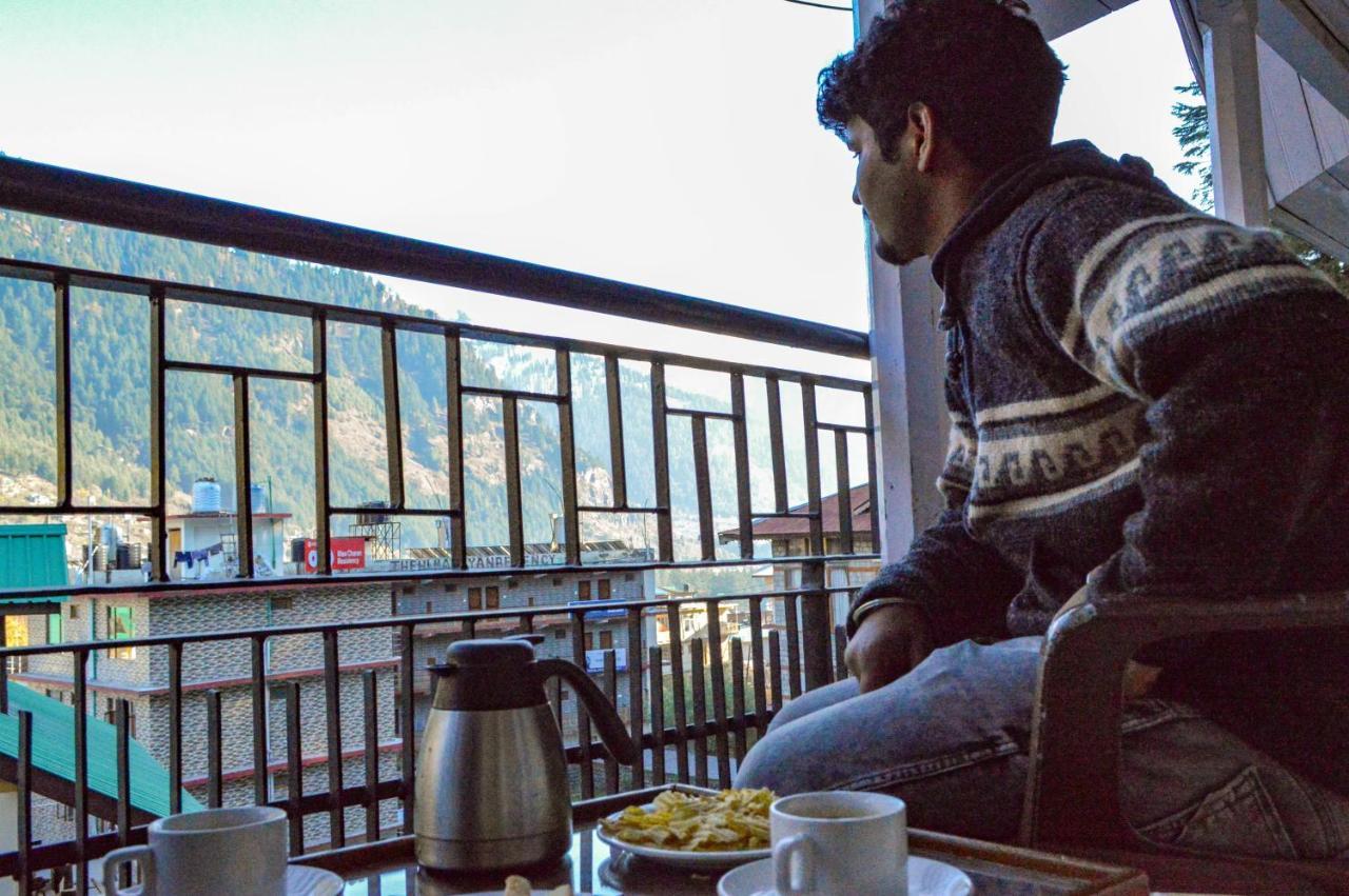 Hotel Pine Grove-Mall Road Manāli Dış mekan fotoğraf