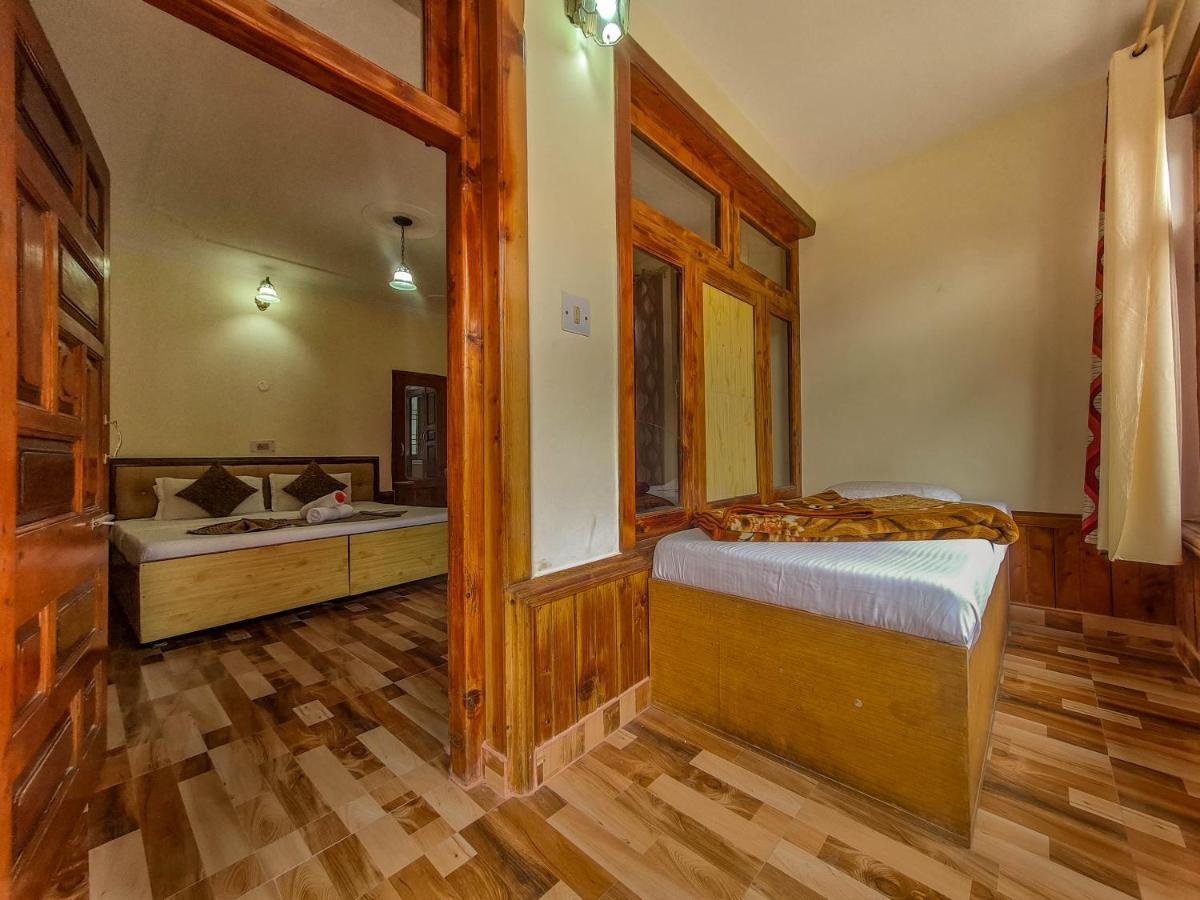 Hotel Pine Grove-Mall Road Manāli Dış mekan fotoğraf